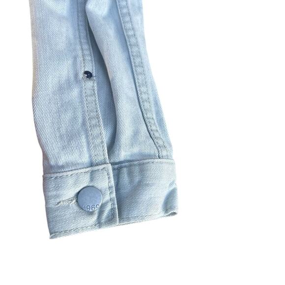 GAP 1969 women’s XS DENIM JACKET, TWO SHADES OF BLUE - Picture 7 of 8